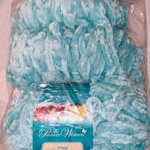 The Pioneer Woman Tonal Velvet Yarn Mint Color Almost 3 Skeins